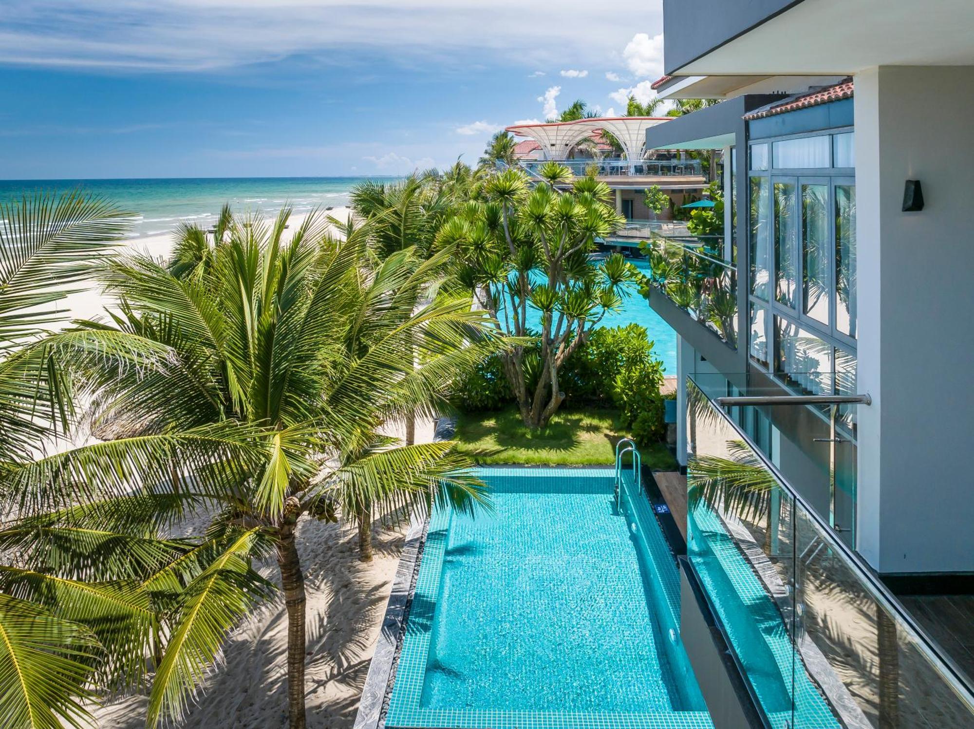 Villa de 3 Quartos à Beira-mar com Piscina Privativa